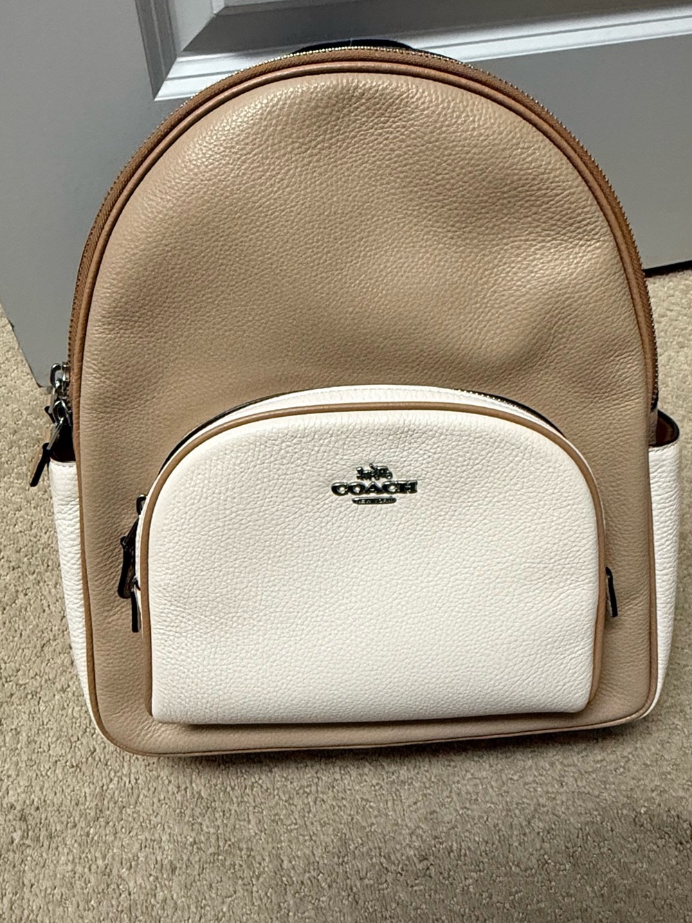 NWT Coach Court Backpack Two-Tone Pebble Leather in Tan and Creamy White
